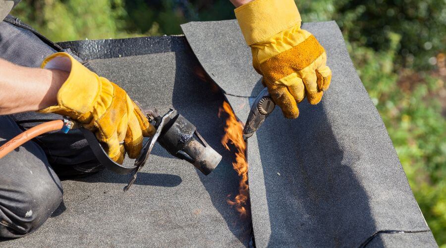Expert new roof installation services in Centerville, WA